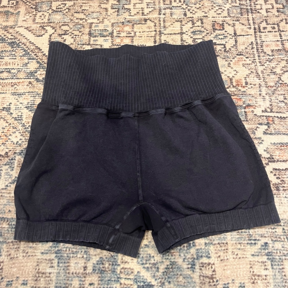 Free People Movement Good Karma Running Shorts in Grey/Black Size  M/L